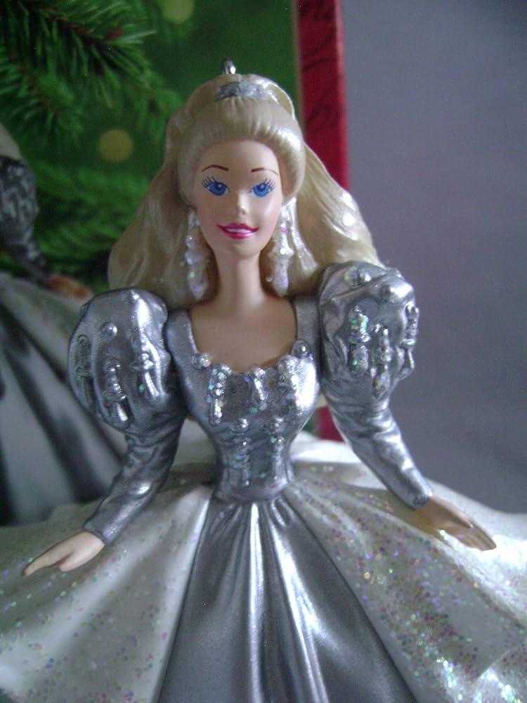 Barbie ファッションモデルコレクション ホールマーク オーナメント Amazon.com: Hallmark Keepsake Ornament In The Pink Barbie